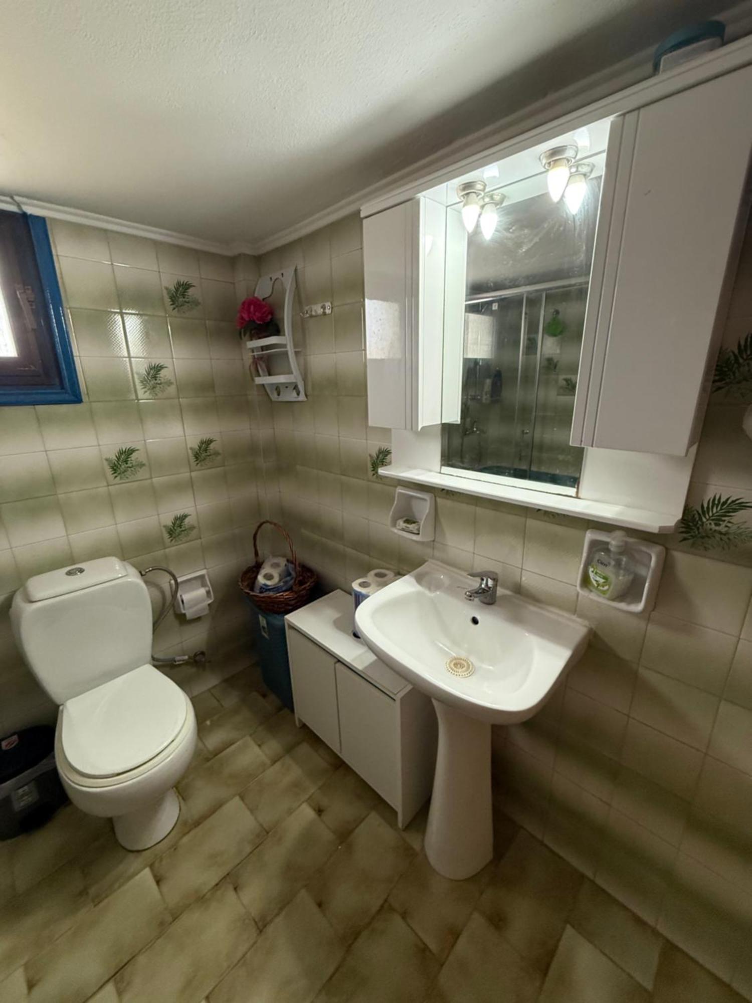 Holiday home 2-bedroom Blue & White House With Garden And *