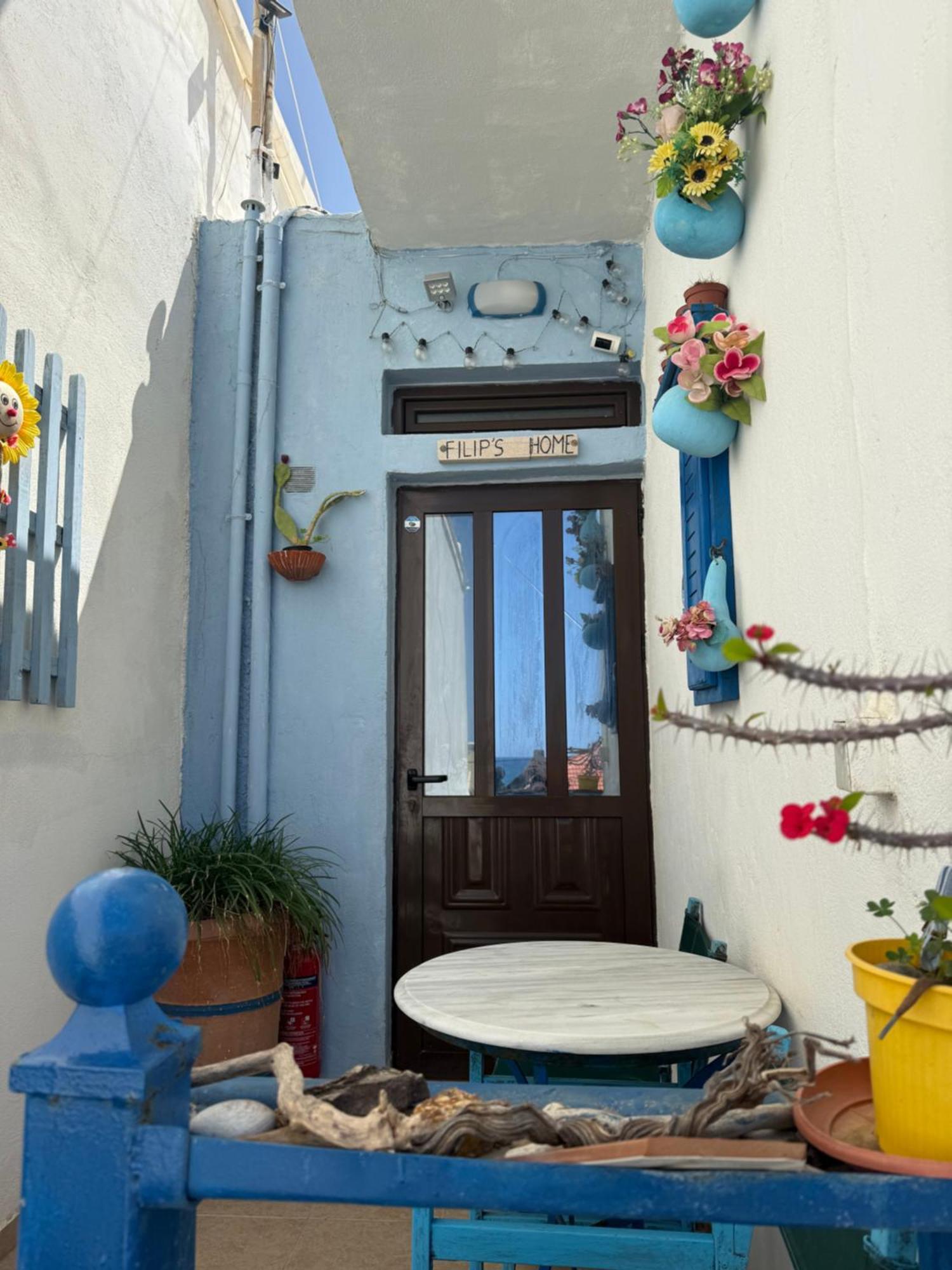2-bedroom Blue & White House With Garden And * Platanias (Crete)